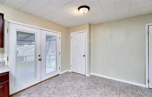 120 Highview Drive, Ballwin, MO 63011