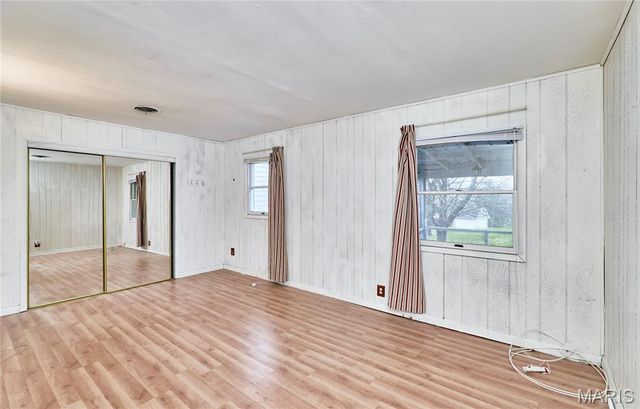 120 Highview Drive, Ballwin, MO 63011