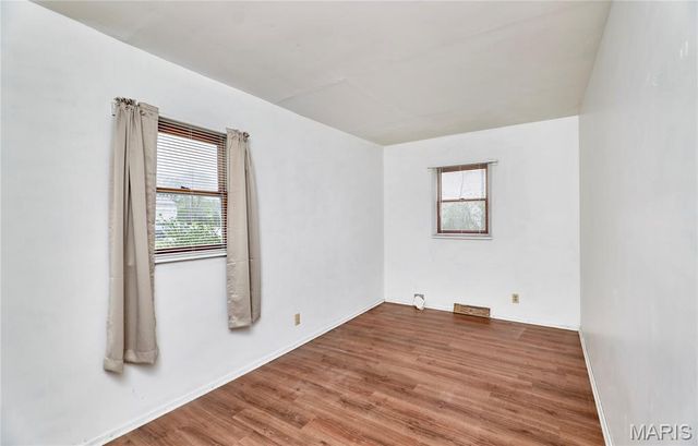 120 Highview Drive, Ballwin, MO 63011