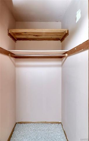 120 Highview Drive, Ballwin, MO 63011