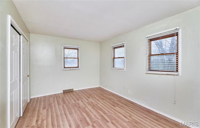 120 Highview Drive, Ballwin, MO 63011