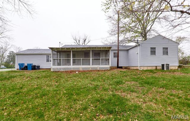 120 Highview Drive, Ballwin, MO 63011