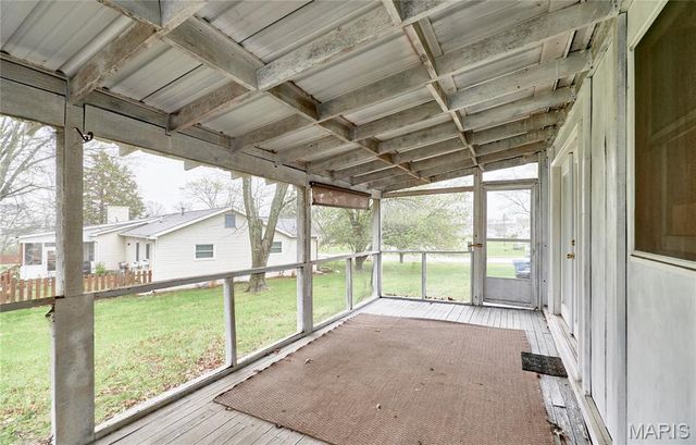 120 Highview Drive, Ballwin, MO 63011