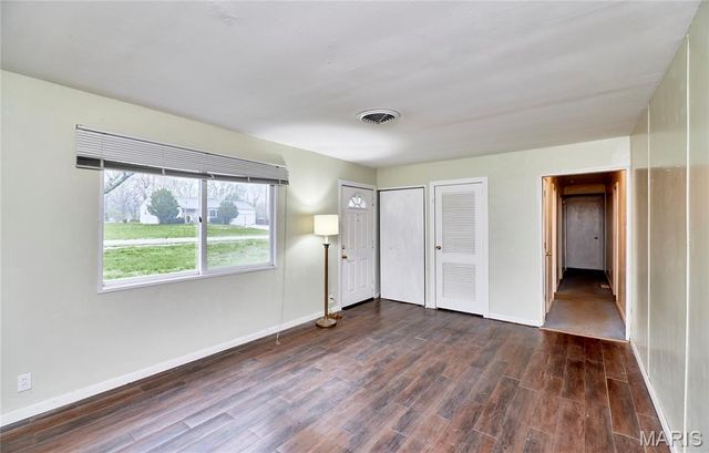 120 Highview Drive, Ballwin, MO 63011