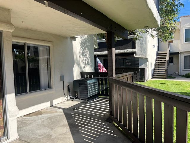 1927 Houston 5, Fullerton, CA 92833
