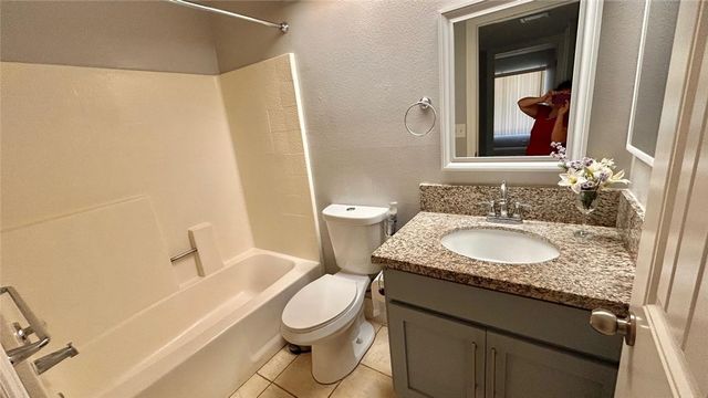 1927 Houston 5, Fullerton, CA 92833