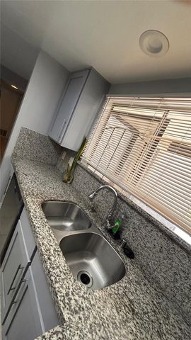 1927 Houston 5, Fullerton, CA 92833