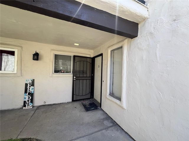 1927 Houston 5, Fullerton, CA 92833