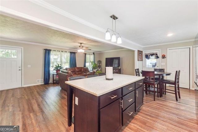 8465 TIMBERLANE, Douglasville, GA 30134