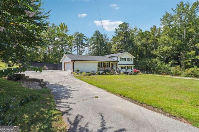 8465 TIMBERLANE, Douglasville, GA 30134