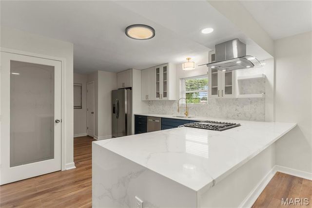 5100 Kingwood Drive, St Louis, MO 63123