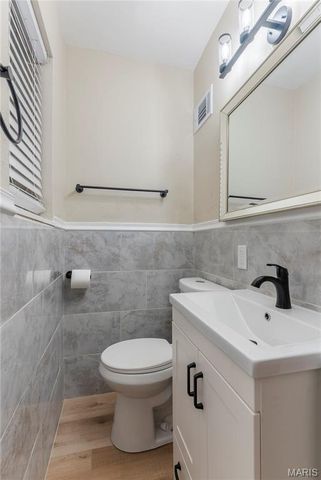 5100 Kingwood Drive, St Louis, MO 63123