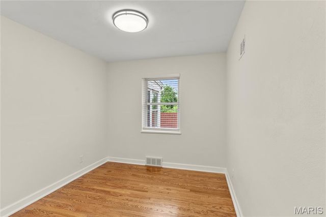 5100 Kingwood Drive, St Louis, MO 63123