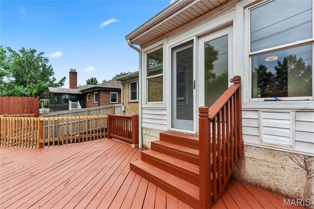 5100 Kingwood Drive, St Louis, MO 63123