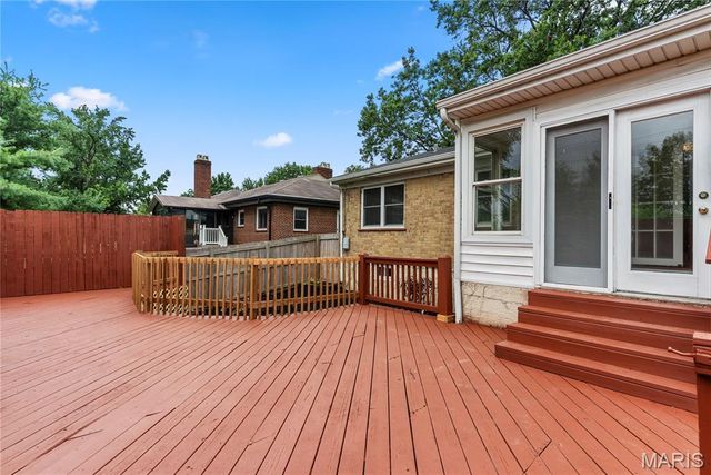 5100 Kingwood Drive, St Louis, MO 63123