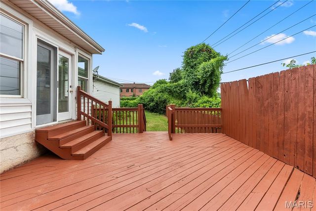 5100 Kingwood Drive, St Louis, MO 63123