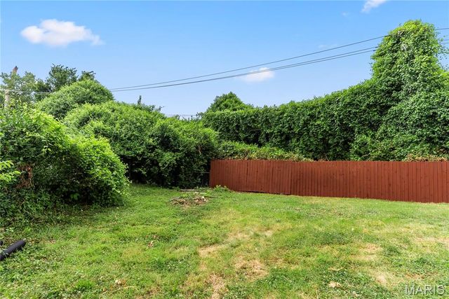 5100 Kingwood Drive, St Louis, MO 63123