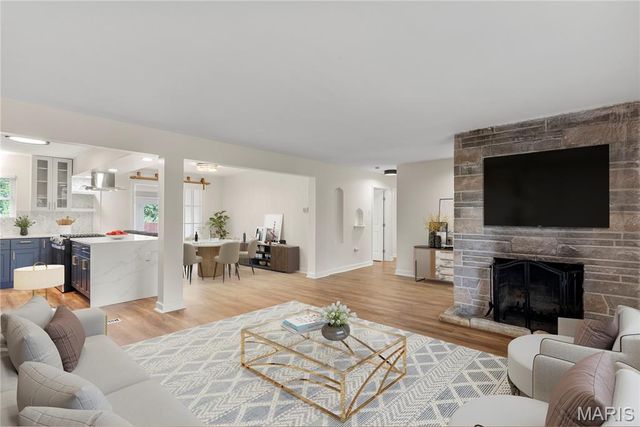 5100 Kingwood Drive, St Louis, MO 63123