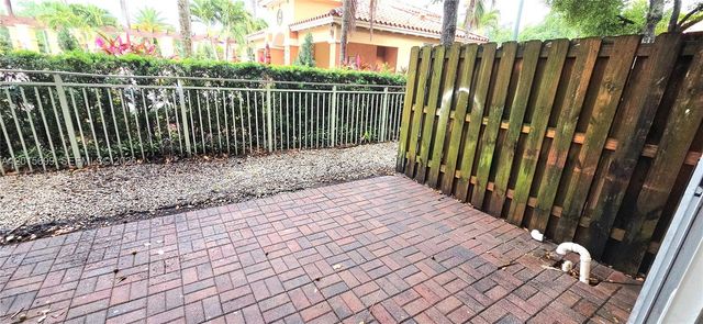 4950 Tradewinds Ter 505, Dania Beach, FL 33312