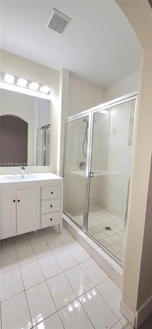 4950 Tradewinds Ter 505, Dania Beach, FL 33312