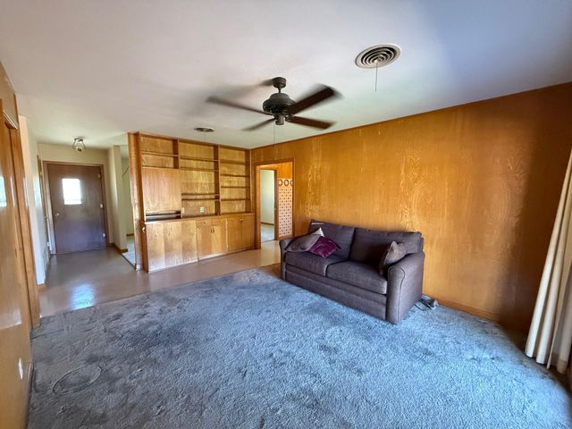 2310 13th Street, Port Neches, TX 77651