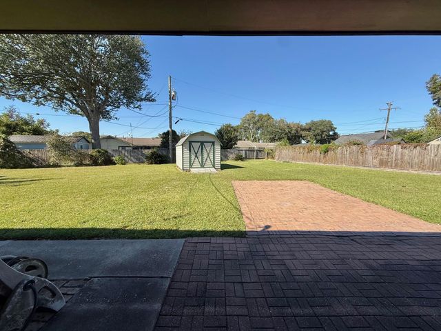 2310 13th Street, Port Neches, TX 77651