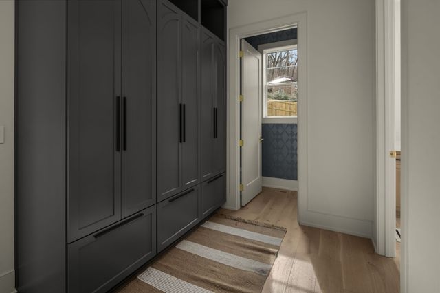 6529 Rolling Fork Dr, Nashville, TN 37205