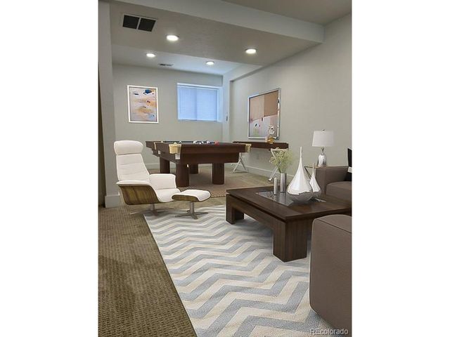 8960 Cody Ct, Broomfield, CO 80021