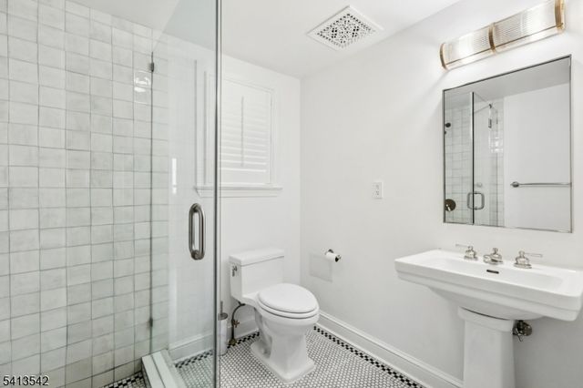 58 Park Ave, Madison Boro, NJ 07940