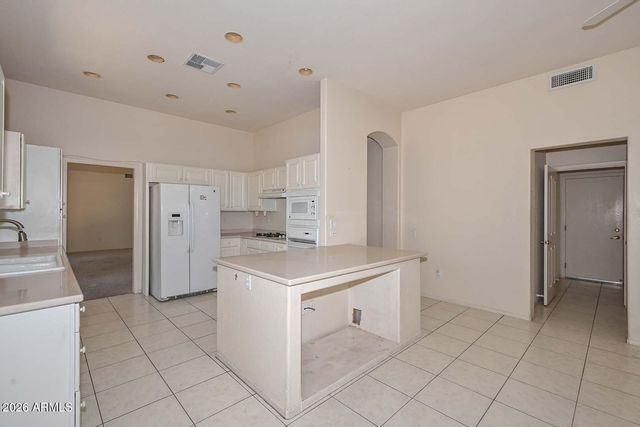 15116 W GUNSIGHT Drive, Sun City West, AZ 85375
