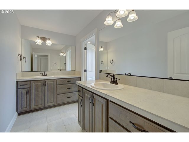 8115 Ne 186TH Ave, Vancouver, WA 98682