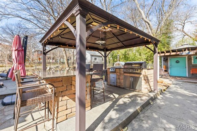 643 Elmwood Avenue, Webster Groves, MO 63119