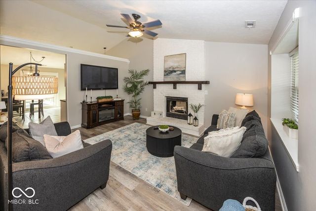 5507 Pine Knoll Boulevard, Noblesville, IN 46062