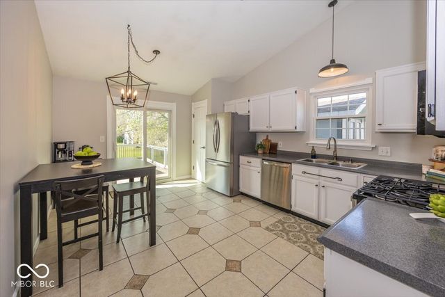 5507 Pine Knoll Boulevard, Noblesville, IN 46062