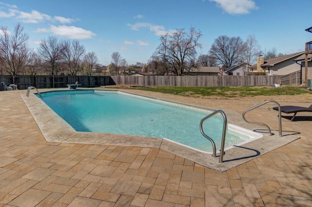 3420 W Moark Street, Springfield, MO 65810