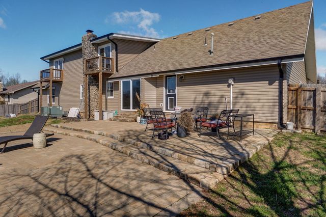 3420 W Moark Street, Springfield, MO 65810