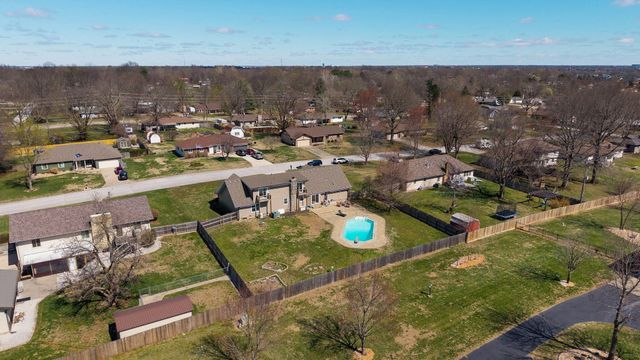 3420 W Moark Street, Springfield, MO 65810