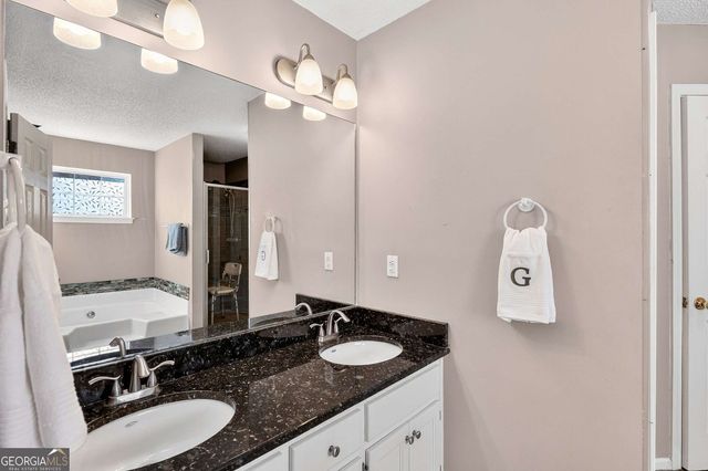 408 Strathmore Drive, Sharpsburg, GA 30277