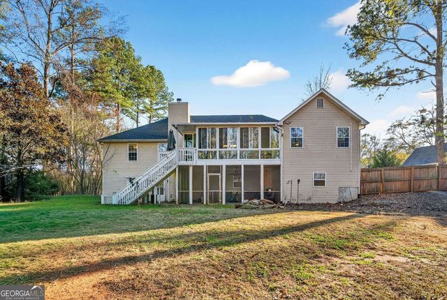 408 Strathmore Drive, Sharpsburg, GA 30277