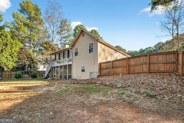 408 Strathmore Drive, Sharpsburg, GA 30277