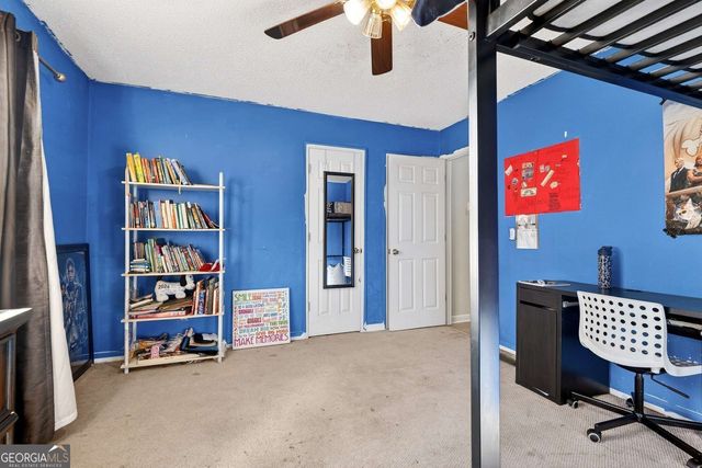 408 Strathmore Drive, Sharpsburg, GA 30277