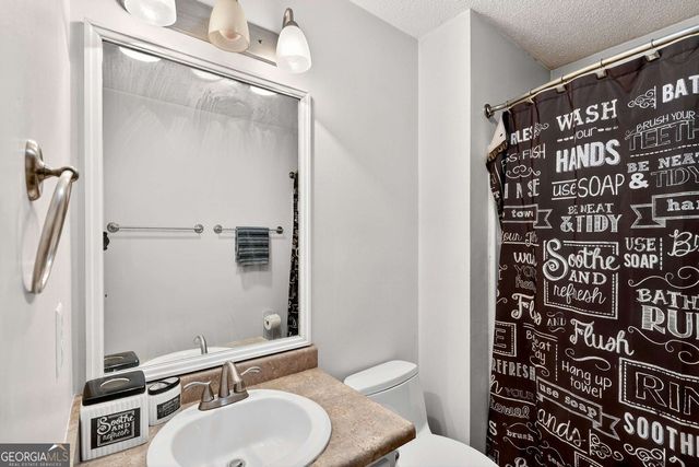 408 Strathmore Drive, Sharpsburg, GA 30277