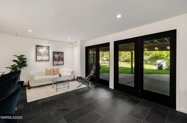 2535 W Lake Ridge Shores, Reno, NV 89519