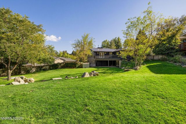 2535 W Lake Ridge Shores, Reno, NV 89519