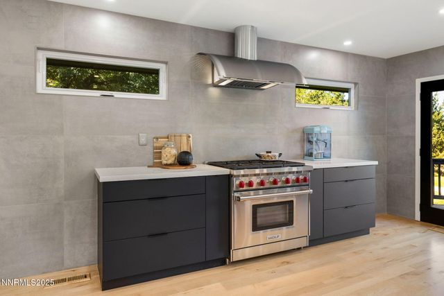 2535 W Lake Ridge Shores, Reno, NV 89519