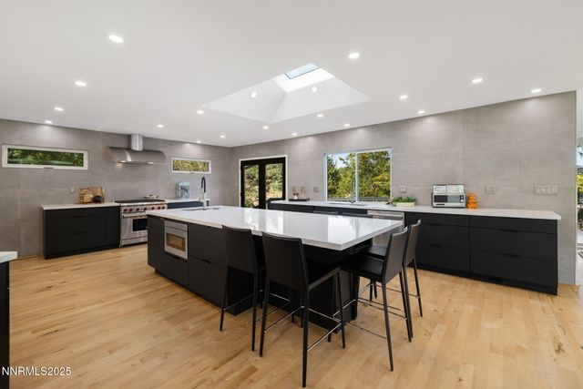 2535 W Lake Ridge Shores, Reno, NV 89519