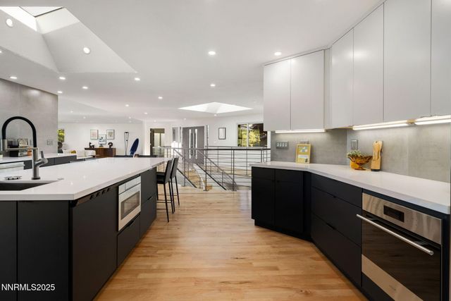 2535 W Lake Ridge Shores, Reno, NV 89519