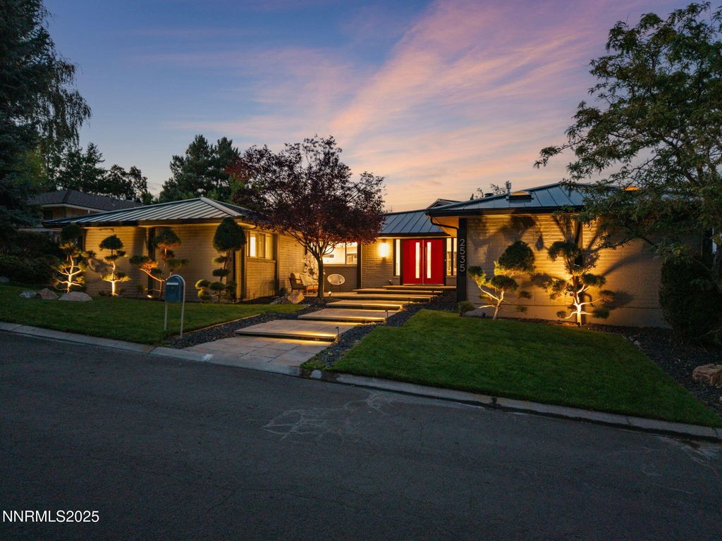 2535 W Lake Ridge Shores, Reno, NV 89519