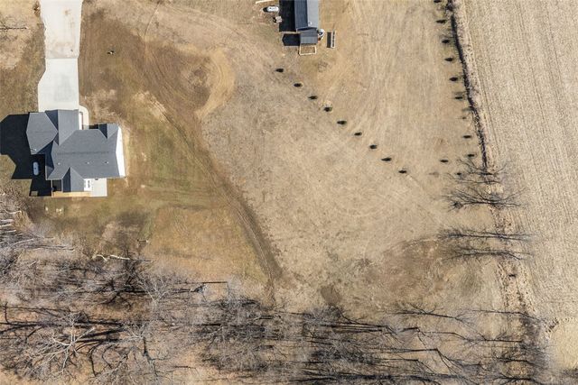 374 Arrowhead Lane, Lisbon, IA 52253