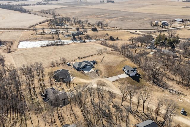 374 Arrowhead Lane, Lisbon, IA 52253